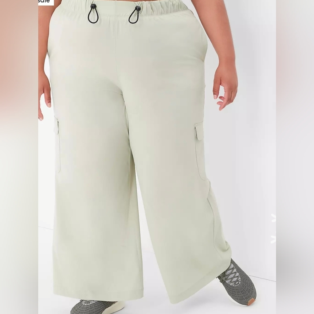 Women's Light Green Active Cargo Pants - Picture 6 of 6